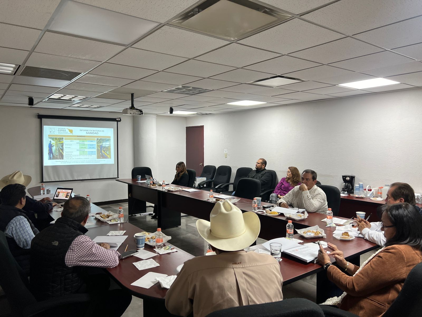 Brinda Cipes atención histórica a los ganaderos de Sonora